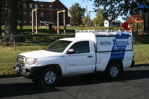 republic pest control rotter pest solutions truck